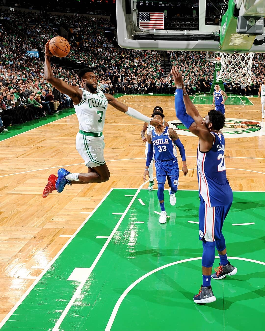 还是持球突 还是持球突